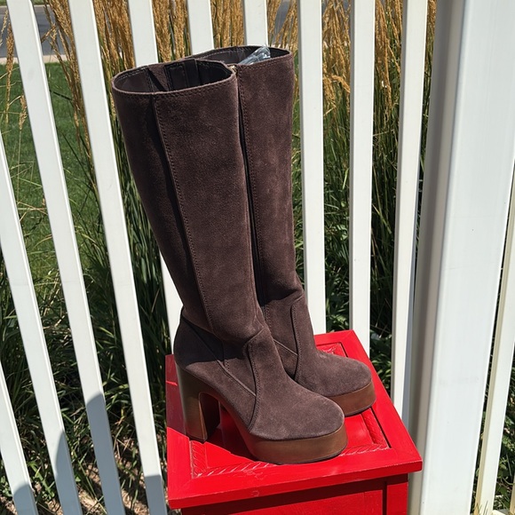 Vince Camuto Brown Suede Zip Boots Never Worn Size 7 - Picture 4 of 8